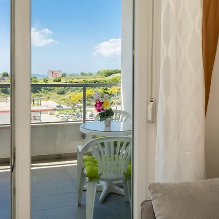 Apartment Modern Sirobuja